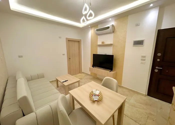 Golden Heart Flat