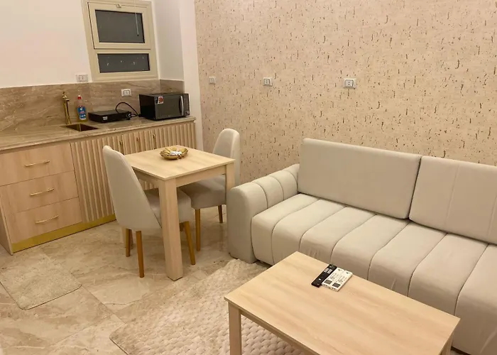 Golden Heart Flat