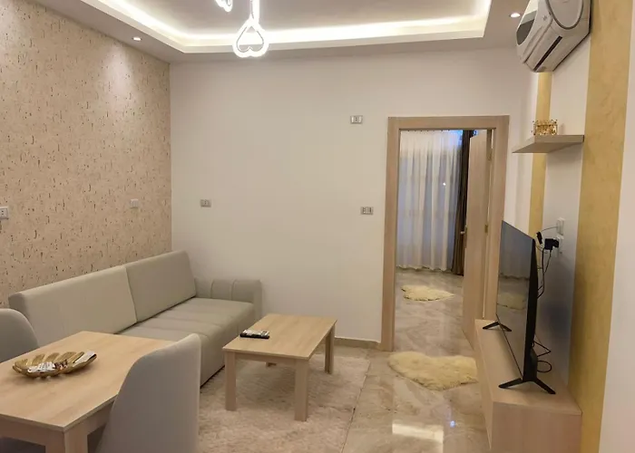 Golden Heart Flat