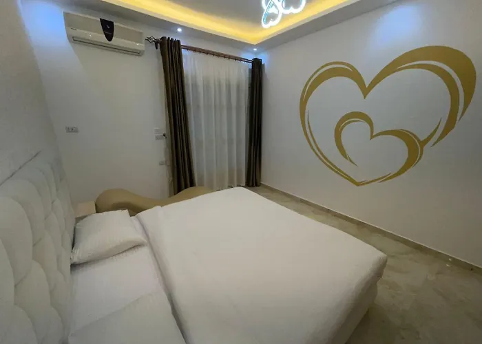 Apartment Golden Heart Flat