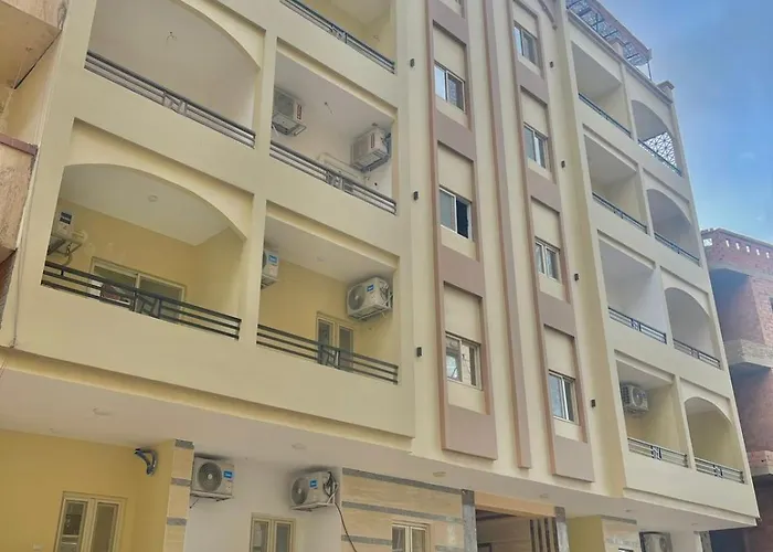 Golden Heart Flat Apartment